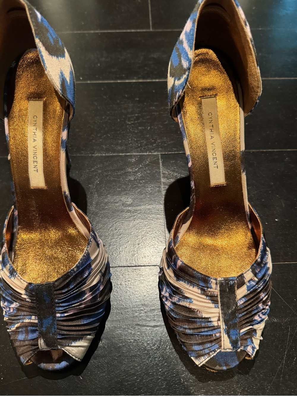 Cynthia Vincent Blue and White Floral D'Orsay Heels - Size 8